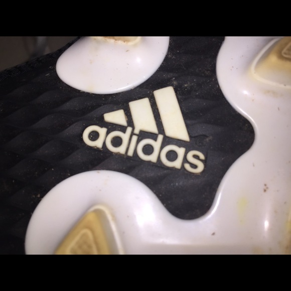 Adidas Soccer or Softball Shoes - Picture 7 of 8